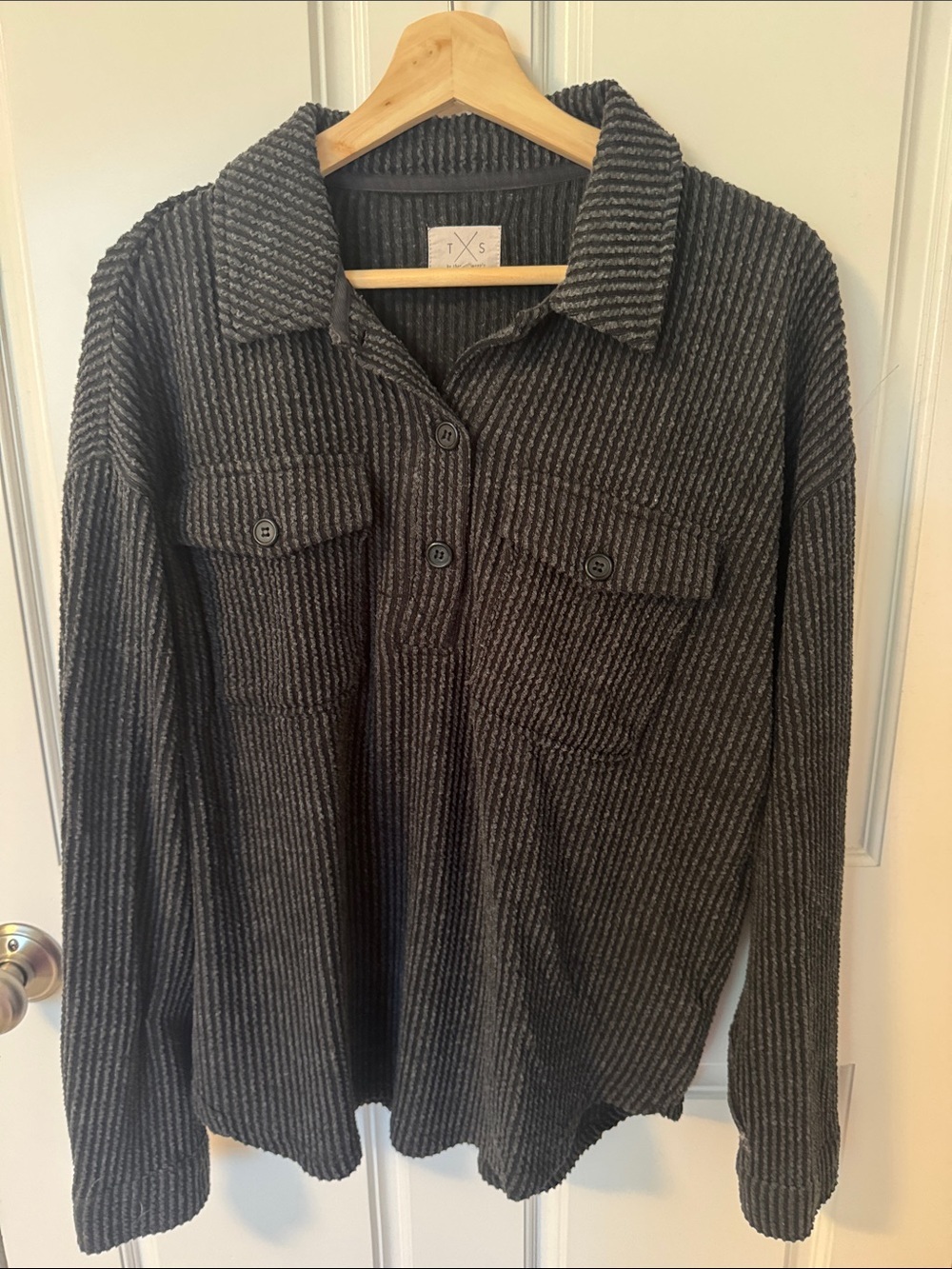 Thread & Supply Black/Grey Oversized Top